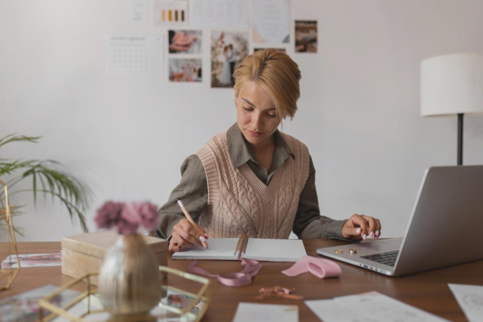 Planification financière collaborative avec outils de priorisation
